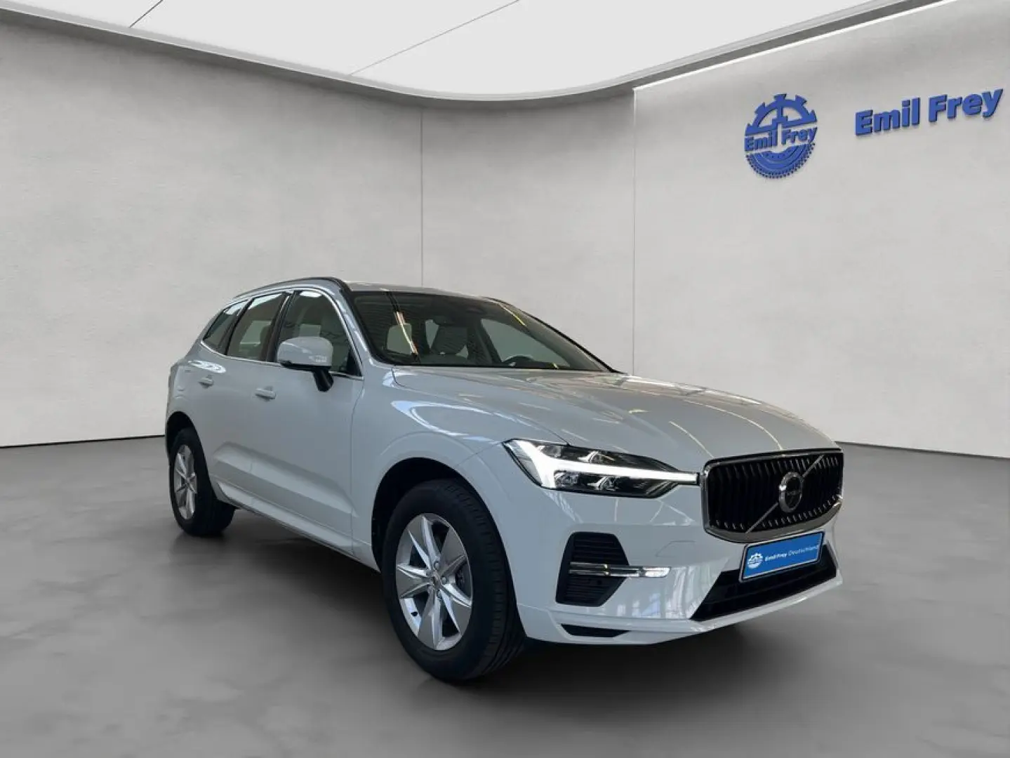 XC60 B4 D AWD Momentum-Pro Leder-Hell-Beige UA00