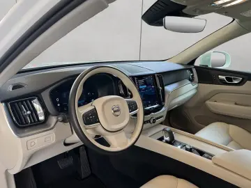 XC60 B4 D AWD Momentum-Pro Leder-Hell-Beige UA00