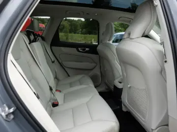 XC60 T6 Inscription Recharge AWD KAMERA LED PANO
