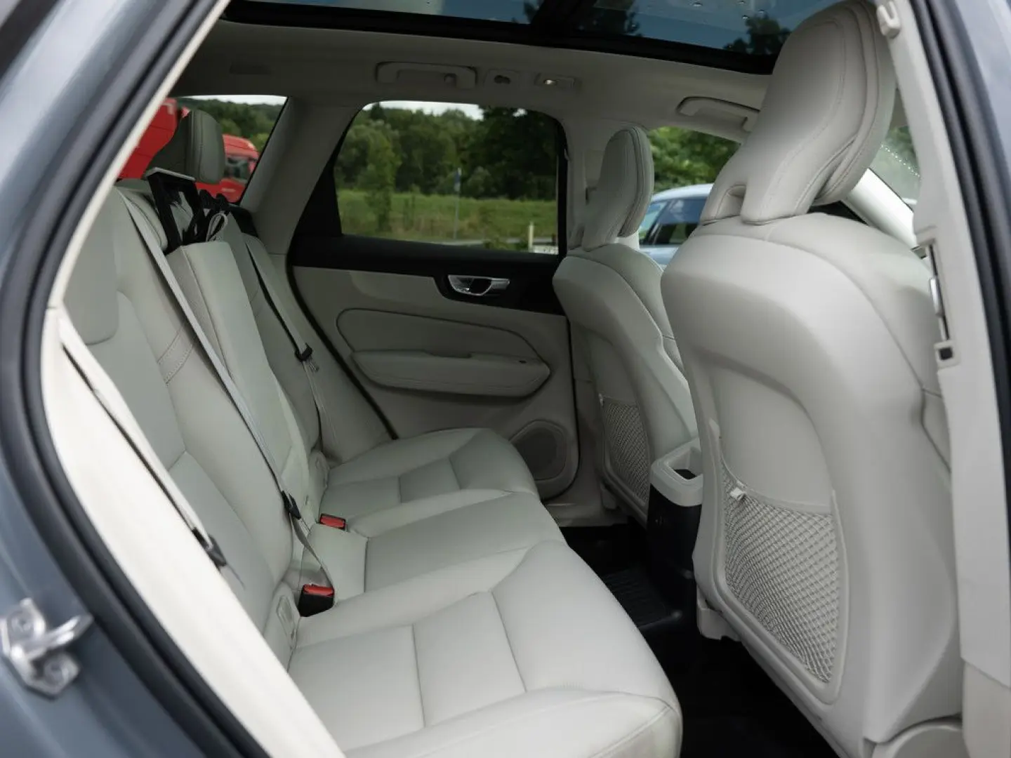 XC60 T6 Inscription Recharge AWD KAMERA LED PANO