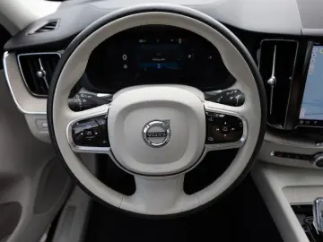 XC60 T6 Inscription Recharge AWD KAMERA LED PANO