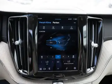 XC60 T6 Inscription Recharge AWD KAMERA LED PANO