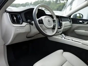 XC60 T6 Inscription Recharge AWD KAMERA LED PANO