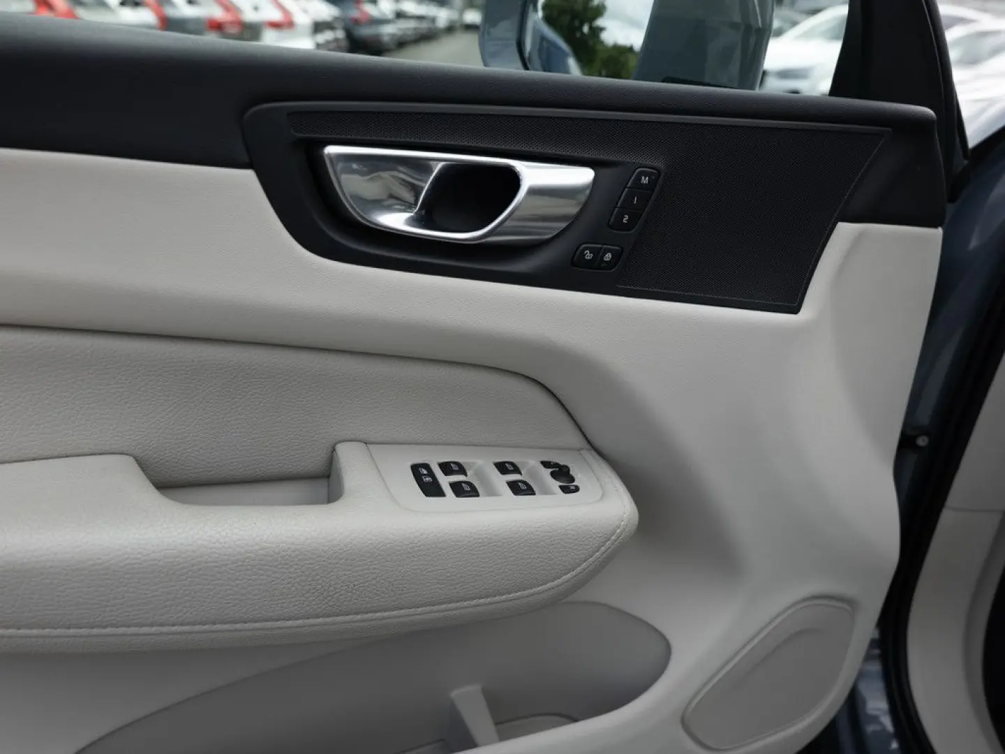 XC60 T6 Inscription Recharge AWD KAMERA LED PANO