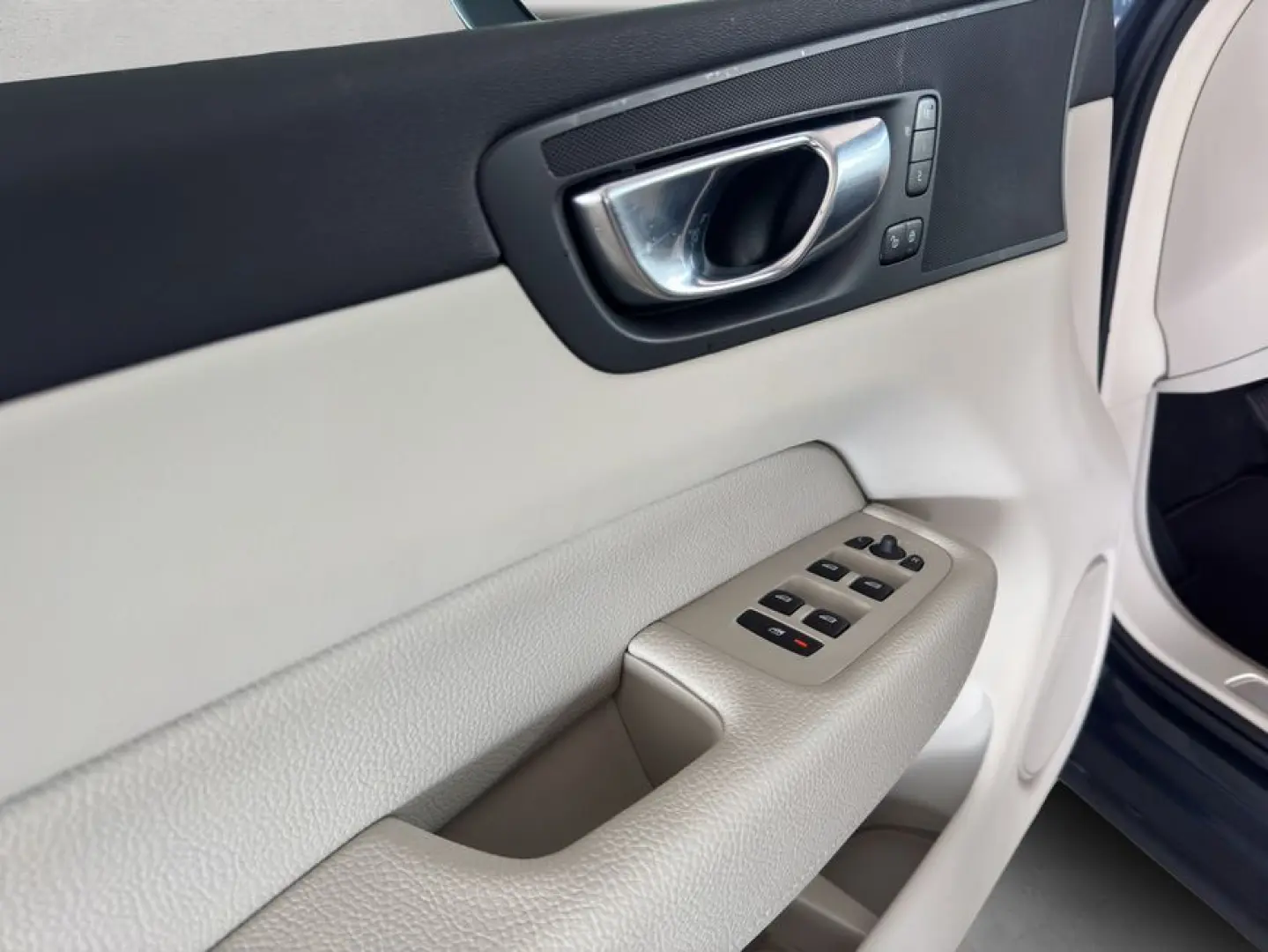 XC60 T8 AWD Recharge Geartronic Inscription
