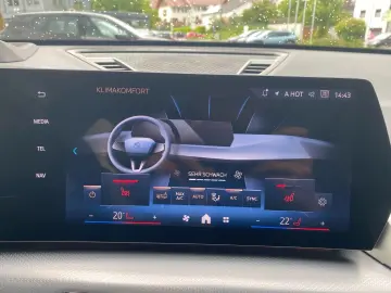 X1 xDrive20d M Sport DA PA+ HUD AHK Pano adLED