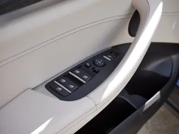 X4 XDrive20i SHZ Kamera DAB WLAN Ambientes Licht