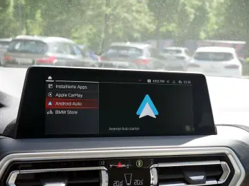 X4 XDrive20i SHZ Kamera DAB WLAN Ambientes Licht