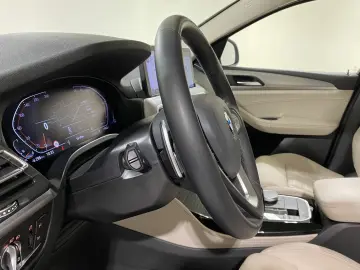 X4 xDrive30d DA PA RFK HiFi Laser DAB eSitze WLA