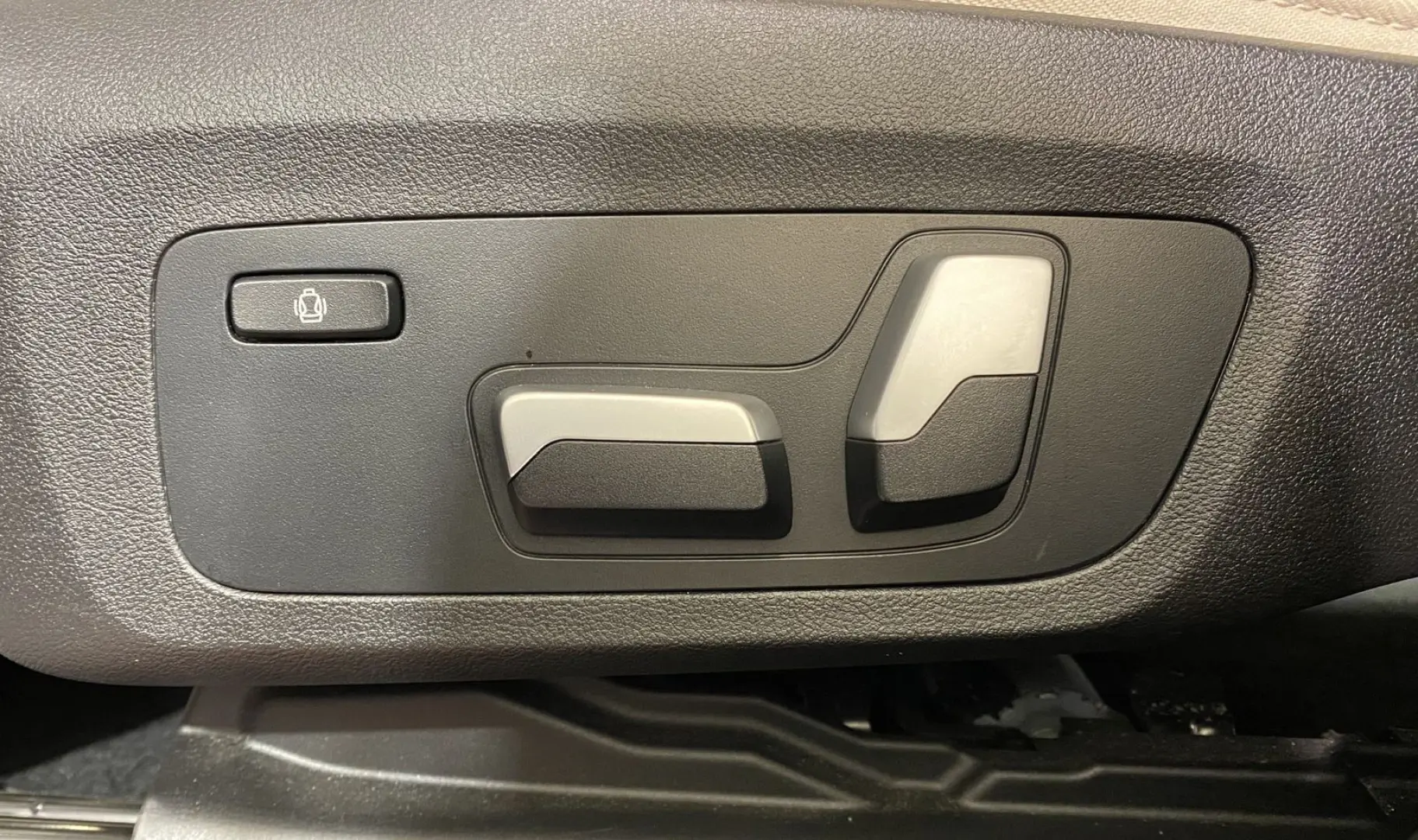 X4 xDrive30d DA PA RFK HiFi Laser DAB eSitze WLA