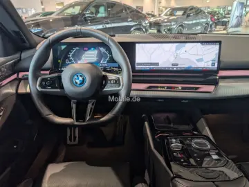 550e xDrive Komfortsitze Panorama Klimaaut.