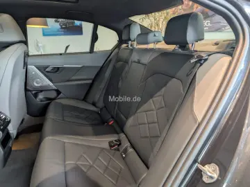550e xDrive Komfortsitze Panorama Klimaaut.
