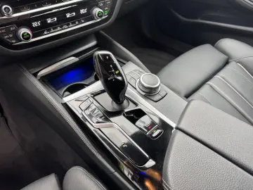 540i xDrive Lim. M-Sport AHK/HUD 2 JAHRE GARANTI