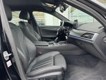 540i xDrive Lim. M-Sport AHK/HUD 2 JAHRE GARANTI