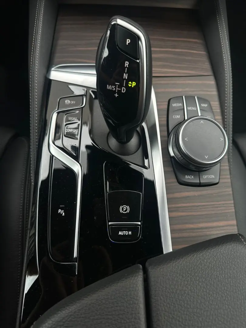 540i xDrive M Sport Sitzbelü. DAProf PA HUD Lase