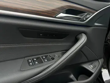 540i xDrive M Sport Sitzbelü. DAProf PA HUD Lase