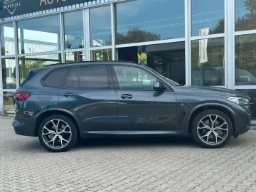 X5xDr30d M SPORT PANO+STNDH+HUD+ACC+360+LASER+21