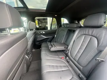 X5xDr30d M SPORT PANO+STNDH+HUD+ACC+360+LASER+21