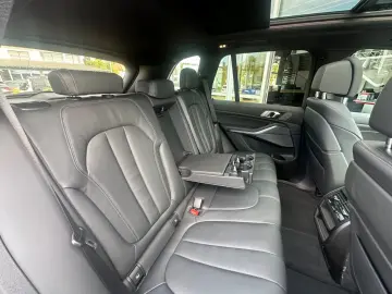X5xDr30d M SPORT PANO+STNDH+HUD+ACC+360+LASER+21