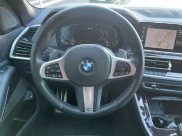 X5 xDr 45e M-Sport LCProf PANO DA HUD AHK