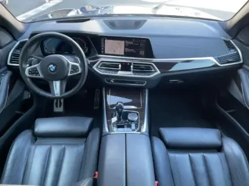 X5 xDr 45e M-Sport LCProf PANO DA HUD AHK