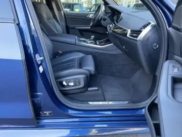 X5 xDr 45e M-Sport LCProf PANO DA HUD AHK