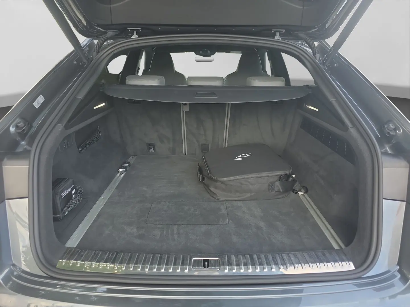 Q8 55 3.0 TFSI e quattro S-Line Alu Matrix-LED L
