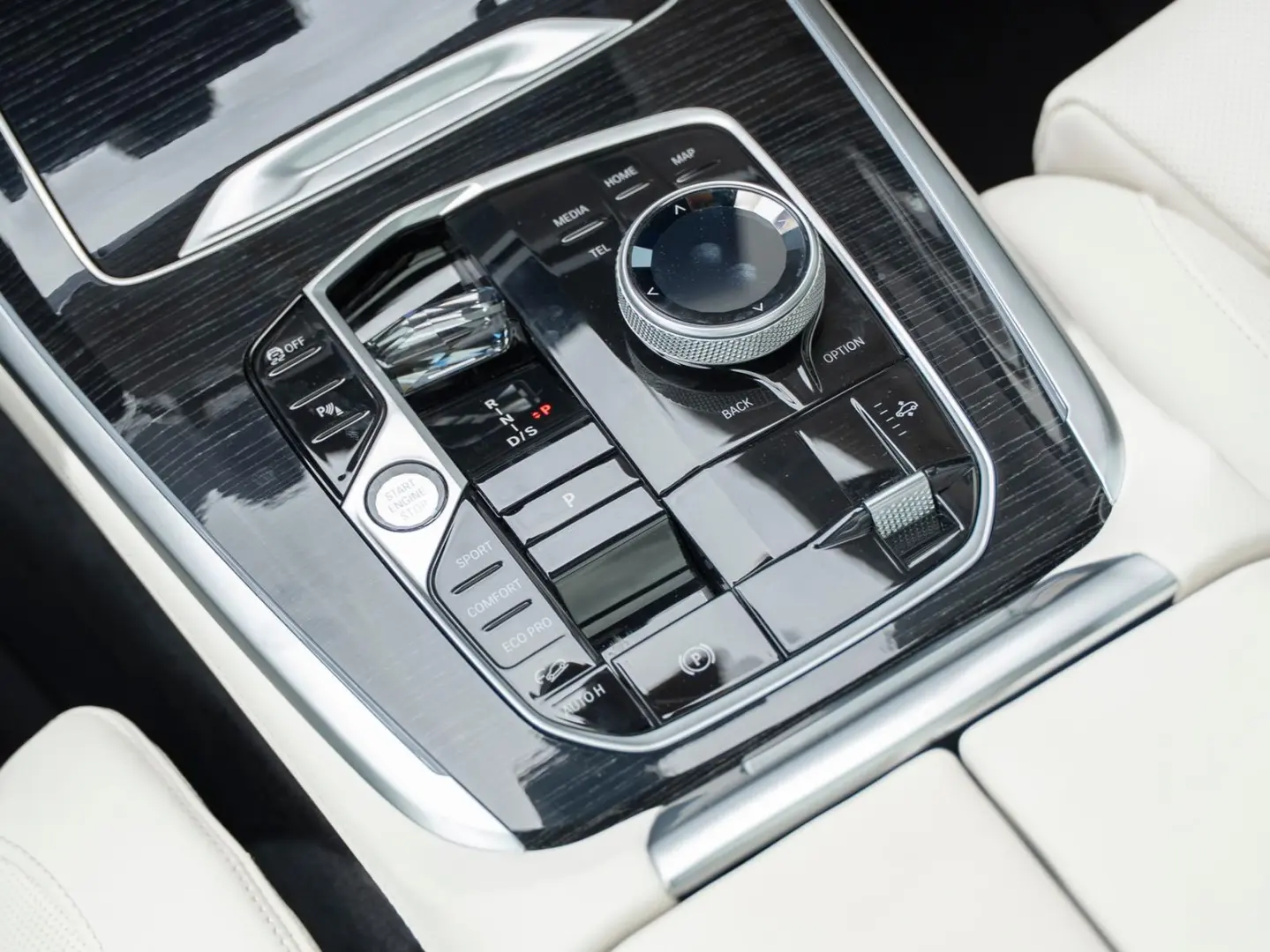 X7 xDr 40d M-Sport Pro 6-Sitz 360° DAPro KRISTAL
