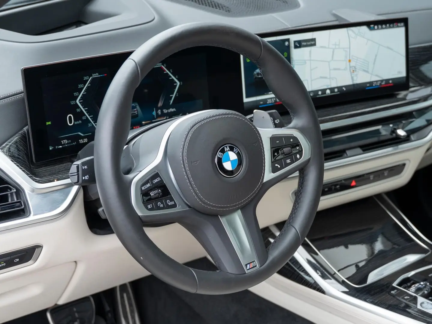 X7 xDr 40d M-Sport Pro 6-Sitz 360° DAPro KRISTAL