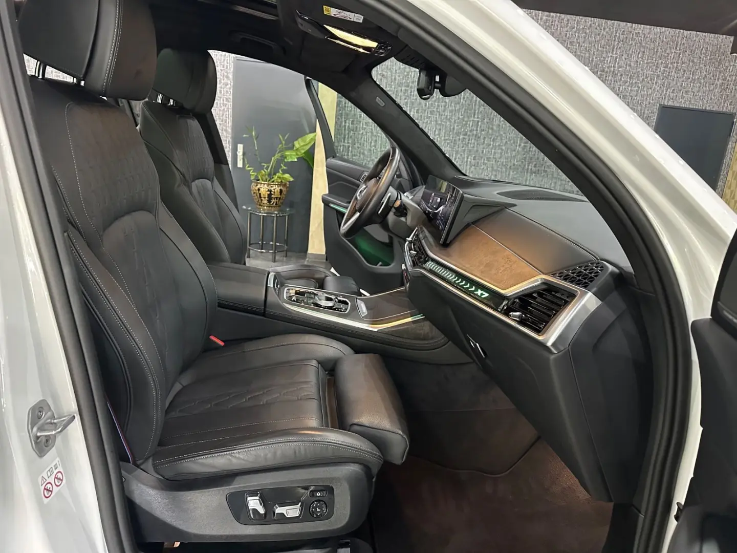 X7 xDrive 40d M Sport /SKY LOUNGE /MASSAGE / 1HA