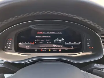 Audi Q8 3.0 50 TDI quattro Tiptronic MHEV