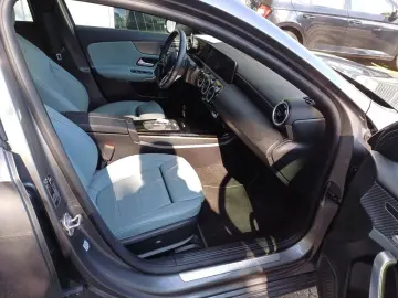 MERCEDES BENZ A 200 Progressive Line Advanced*LEASING