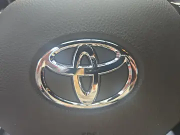 TOYOTA C-HR 2.0 Hybrid Team D *LEASING