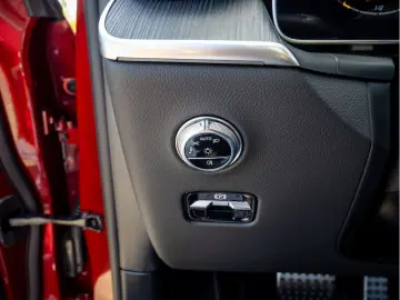 MERCEDES BENZ GLC 300 d 4M AMG Sport Premium LEASING