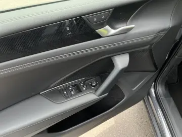 VOLKSWAGEN Tiguan Life 1,5 TSI DSG LED ACC LEASING