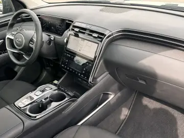 HYUNDAI Tucson Mild-Hybrid 4WD ACC PANO LEASING