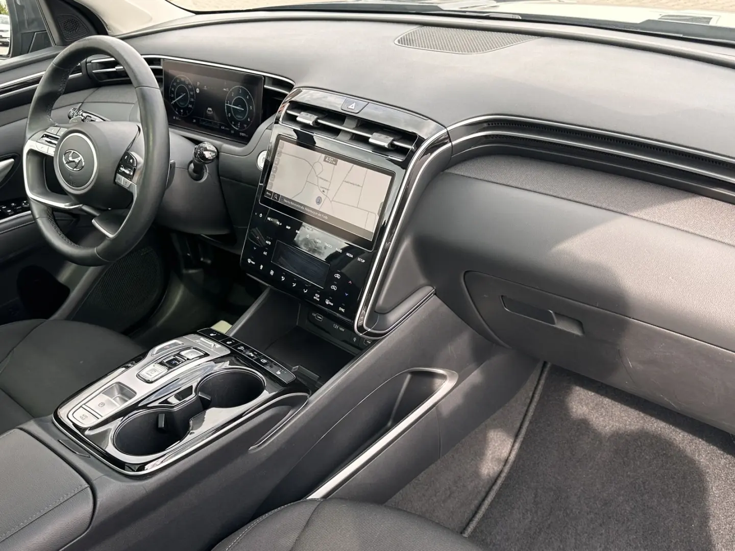 HYUNDAI Tucson Mild-Hybrid 4WD ACC PANO LEASING