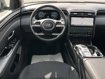 HYUNDAI Tucson Mild-Hybrid 4WD ACC PANO LEASING