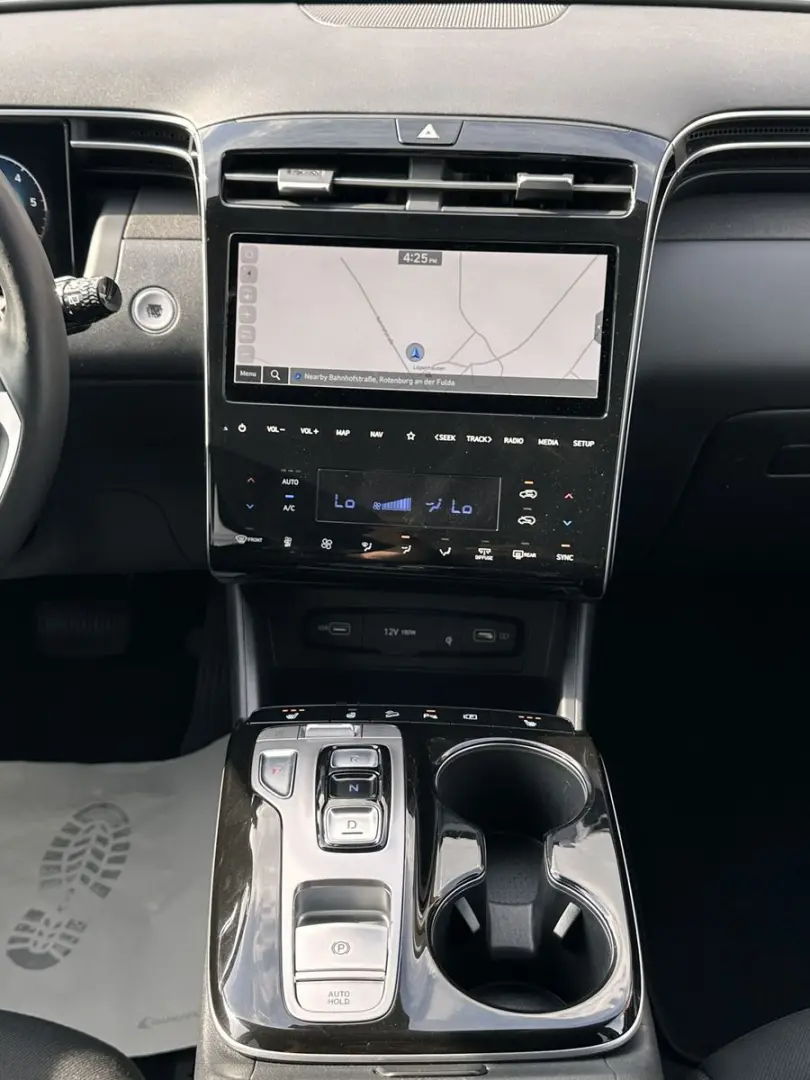 HYUNDAI Tucson Mild-Hybrid 4WD ACC PANO LEASING