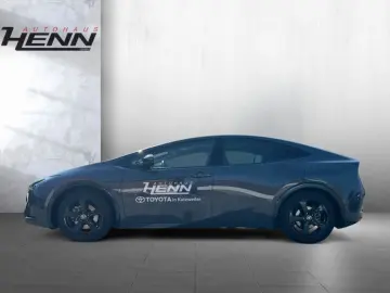 TOYOTA Prius Plug-in Hybrid Executive LEASING