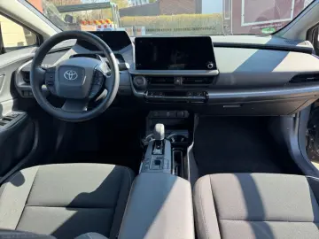 TOYOTA Prius Plug-in Hybrid Executive LEASING