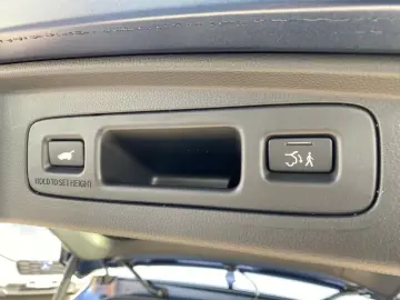 HONDA CR-V e:HEV Elegance AWD|LEASING
