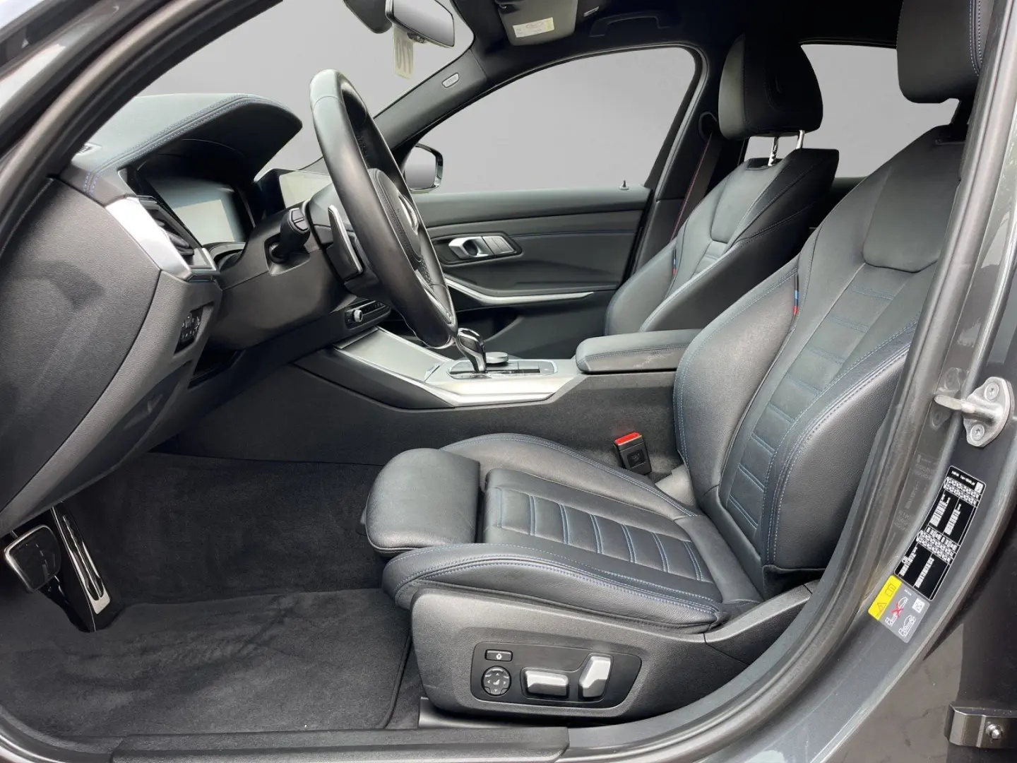 BMW 330e xDrive Limousine M Sport 19