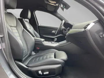 BMW 330e xDrive Limousine M Sport 19