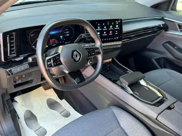 RENAULT Austral TCe Kamera LED LEASING