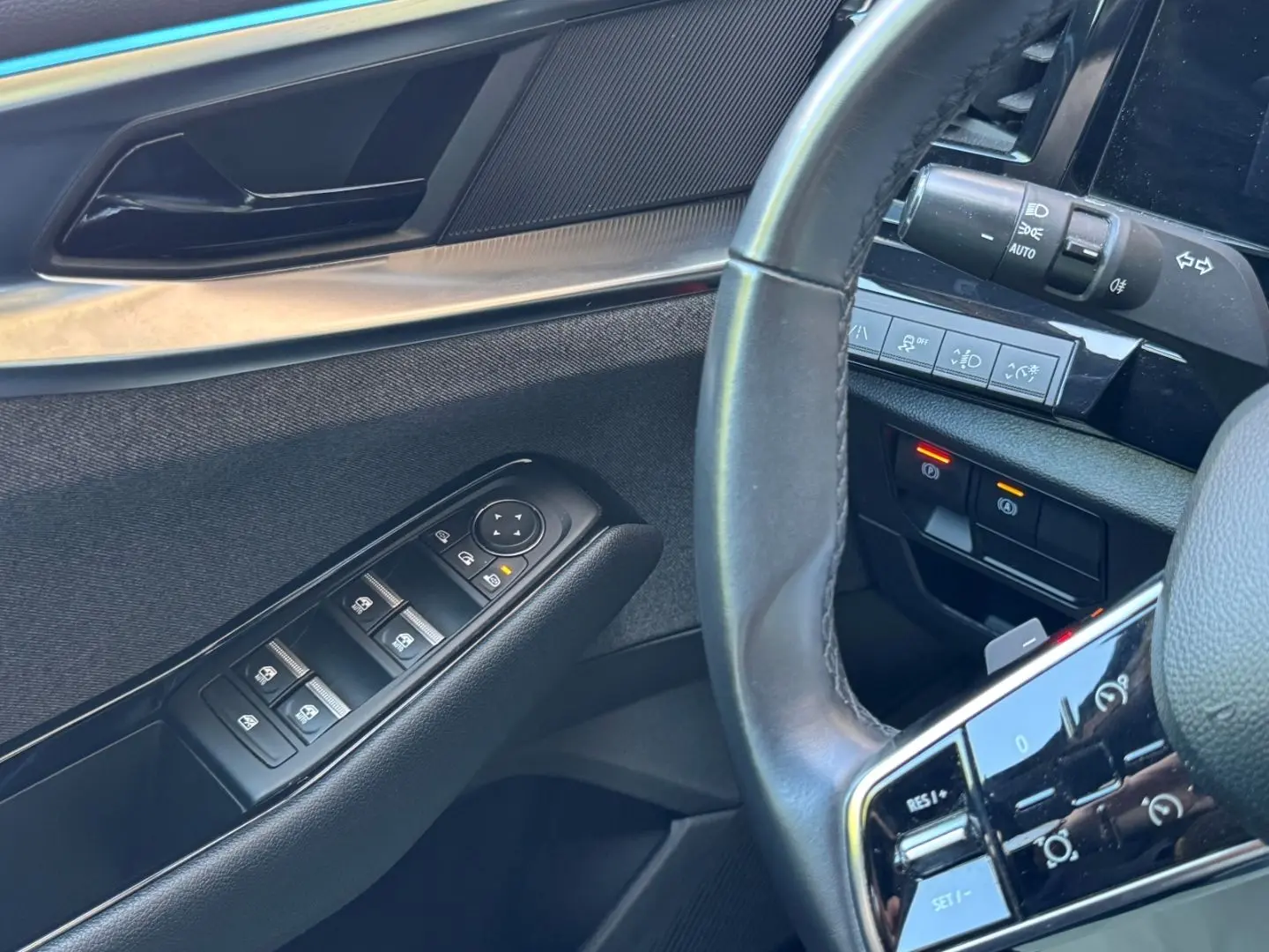 RENAULT Austral TCe Kamera LED LEASING