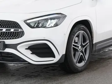 MERCEDES BENZ GLA 200 d AMG Line PREMIUM+PANO-LEASING