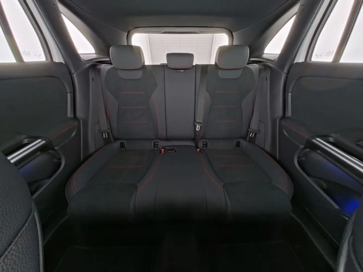MERCEDES BENZ GLA 200 d AMG Line PREMIUM+PANO-LEASING