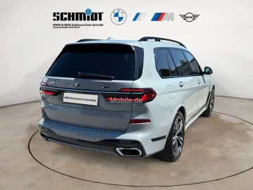 X7 xDrive40i M Sport /NP= 121.380,-/ AHK / Stand