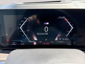 X7 xDrive40i M Sport /NP= 121.380,-/ AHK / Stand